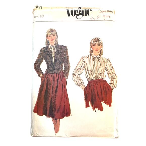Vintage VOGUE PATTERN #7811 Size 10 sewing instructions uncut 1980s skirt suit - Picture 1 of 6